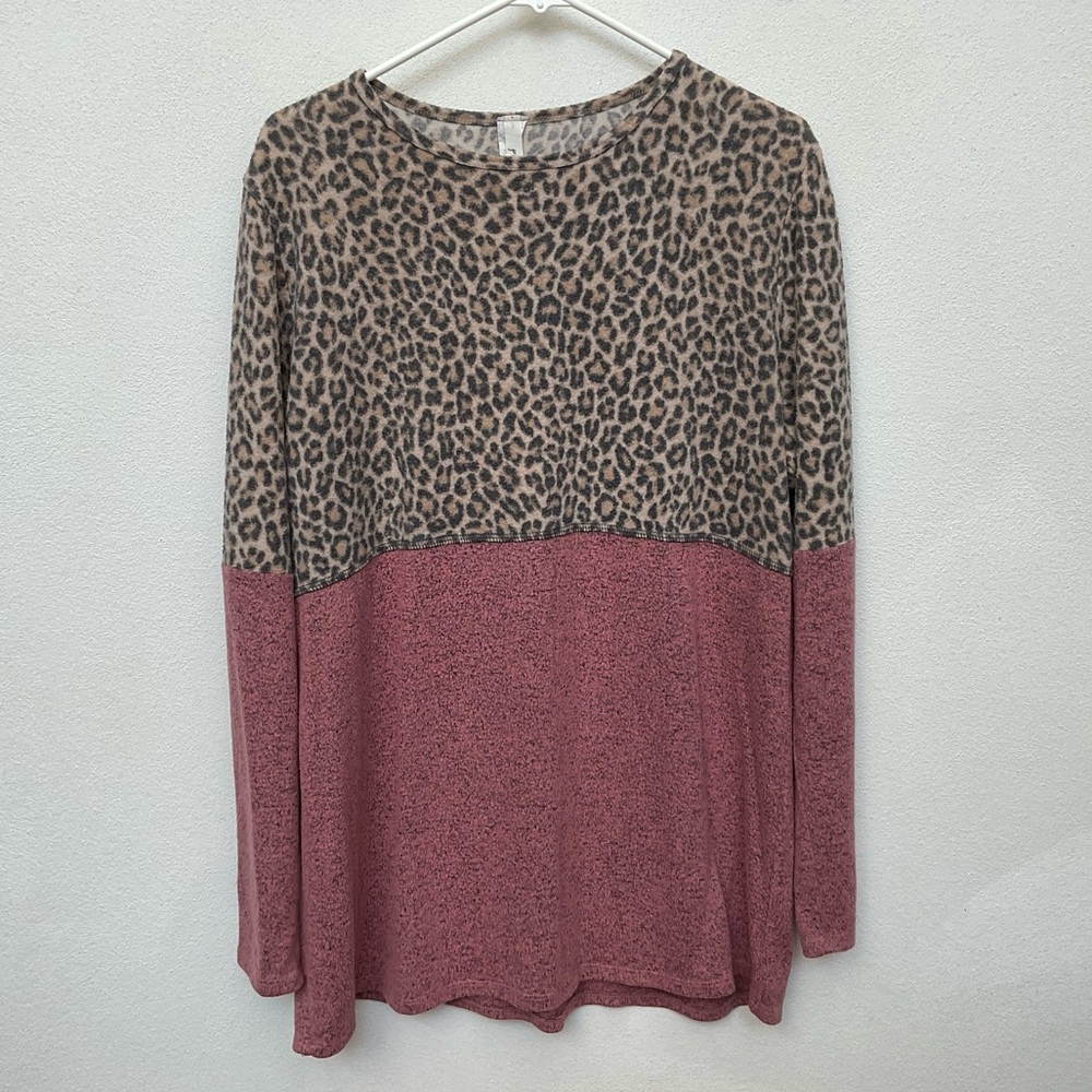 Grateful Hearts Leopard, Mauve Long Sleeve Top Size XL Comfy Stretch Lounge